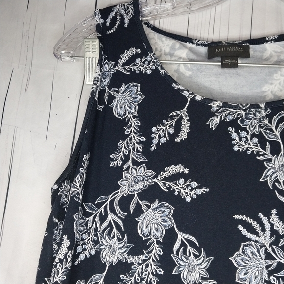J.Jill Wearever Collection Floral Sleeveless Top - Navy and White - Picture 2 of 12